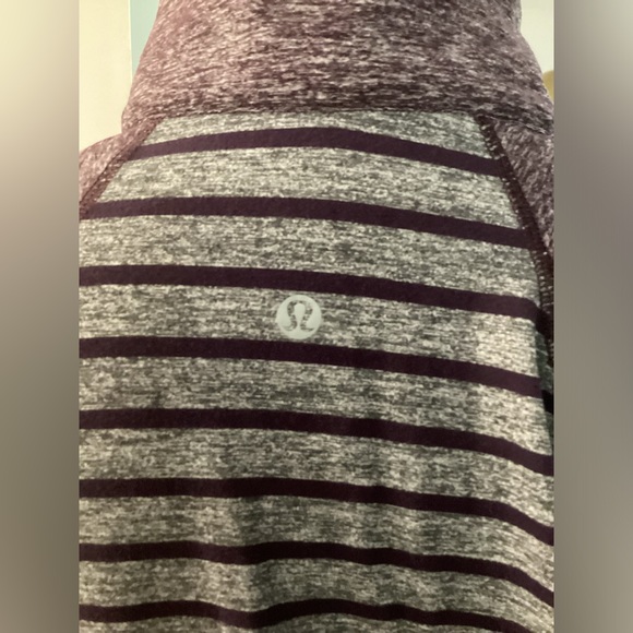 Lululemon Surge Warm 1/2 Zip. Size L. - Picture 6 of 10
